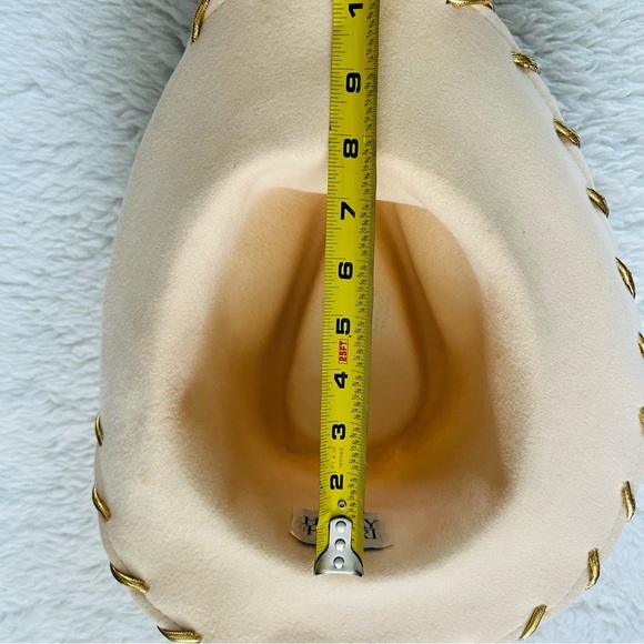 Hooray Henri Wool Cream Off White Floral Ladies Hat - Picture 14 of 16